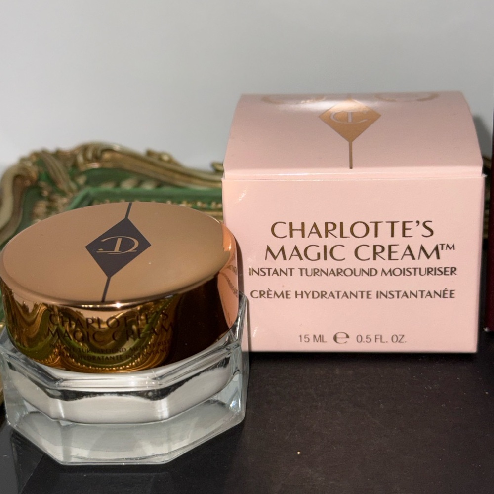 Charlotte Tilbury Magic Cream & mini Pillow Talk lip - Picture 3 of 9